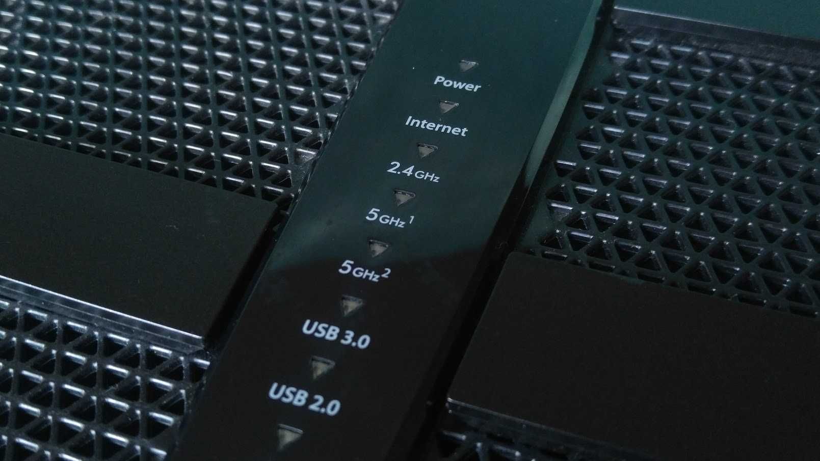 Мощный Wi-Fi 5 AC4000 роутер NETGEAR Nighthawk X6 R8000 (США)