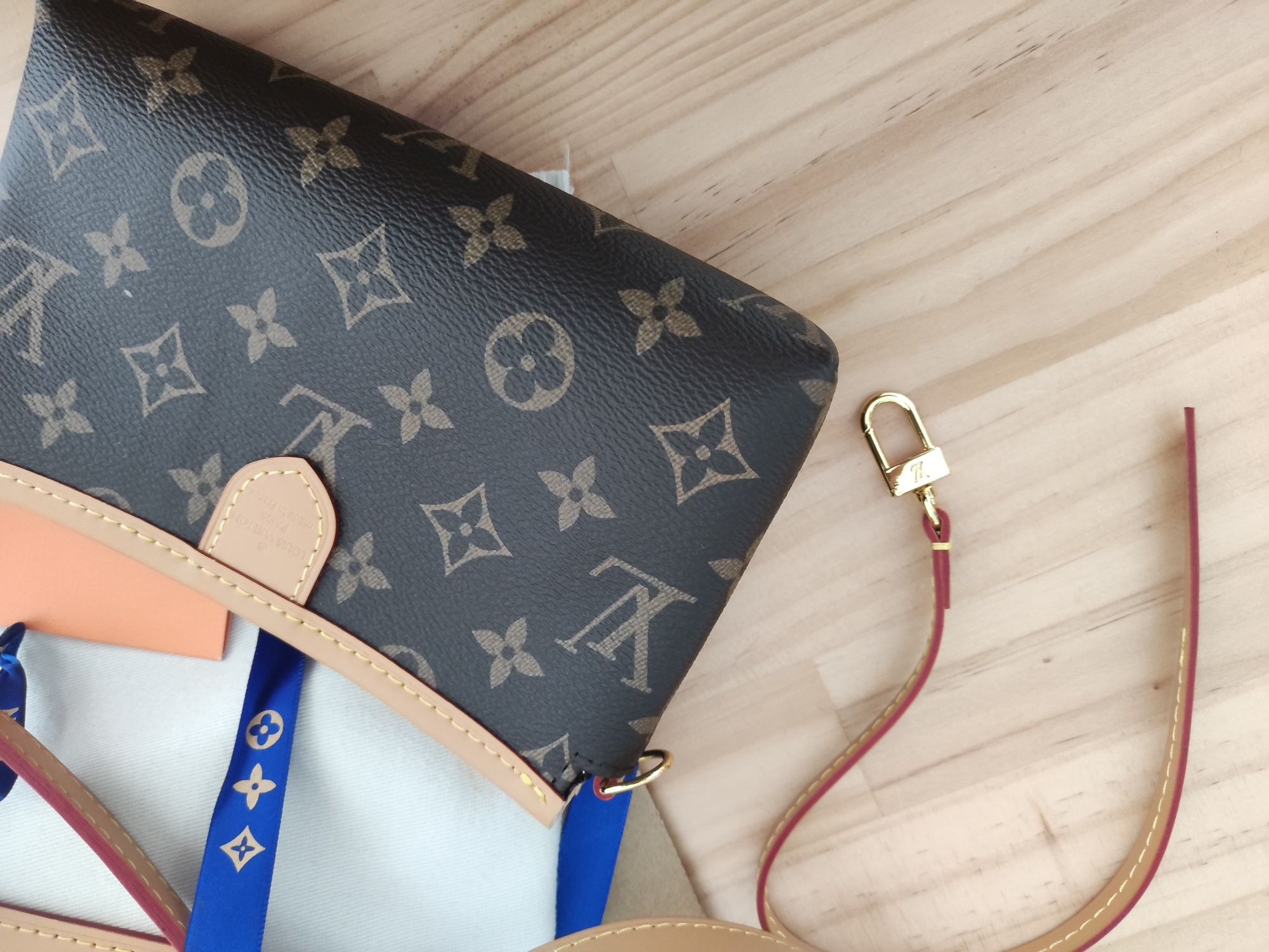 Torebka damska louis vuitton, skóra nowa
