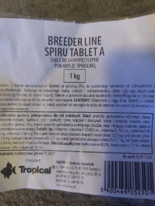 Pokarm przyklejany do szyby