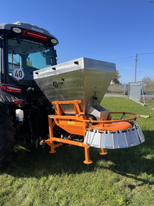 Ciągnik Rolniczy FOTRAK 50 KM Zestaw Zimowy Pług Posypywarka Transport