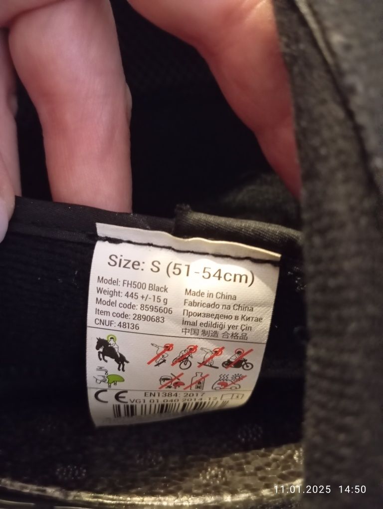 Kask i bacik jeździecki