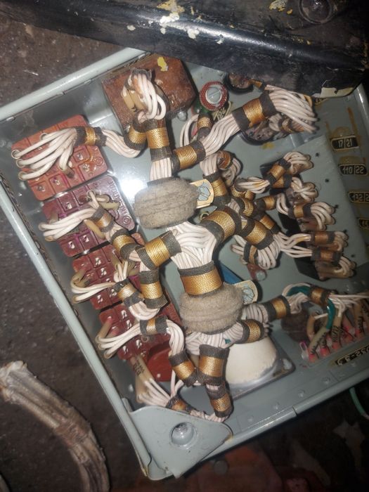 Контактори авіаційні,практично ідеальний стан.