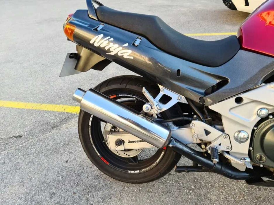 Kawasaki zzr 600
