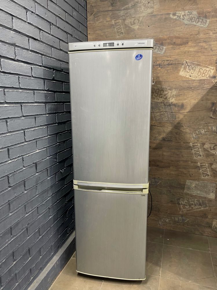 Компактний холодильник Sharp SJ-T1227M5W б/у