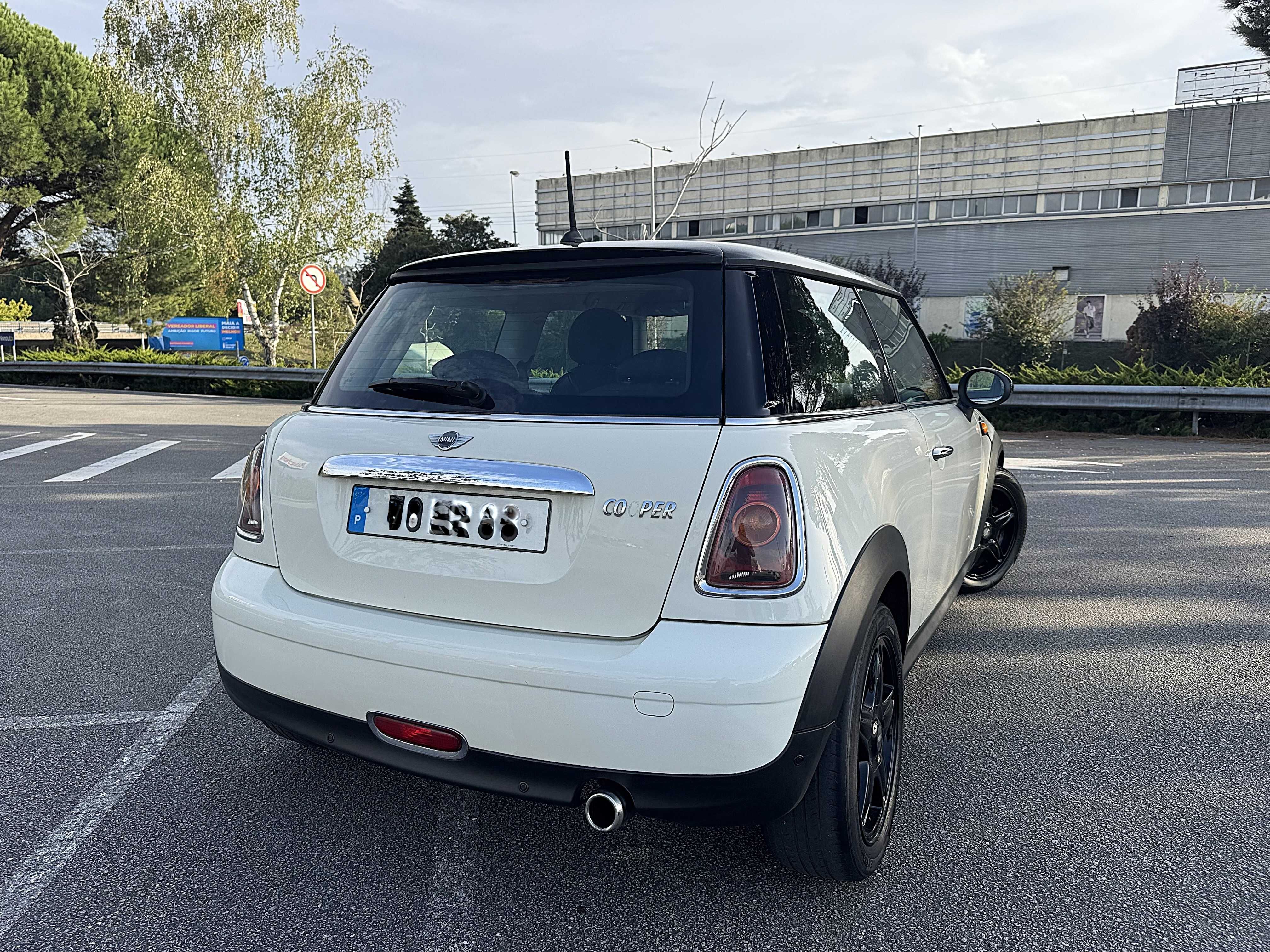 Mini Cooper 1.6 D 110cv