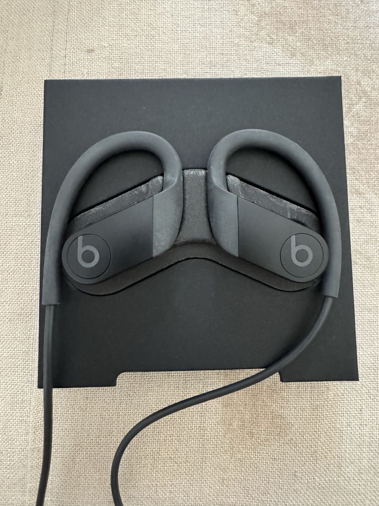 Powerbeats em muito bom estado
