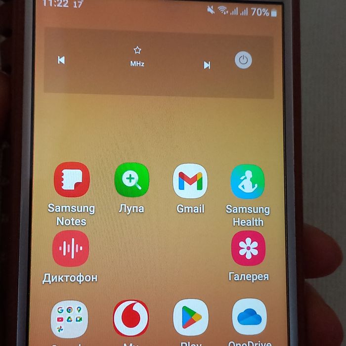 Смартфон Samsung Galaxy J3 (2017) J330F Gold