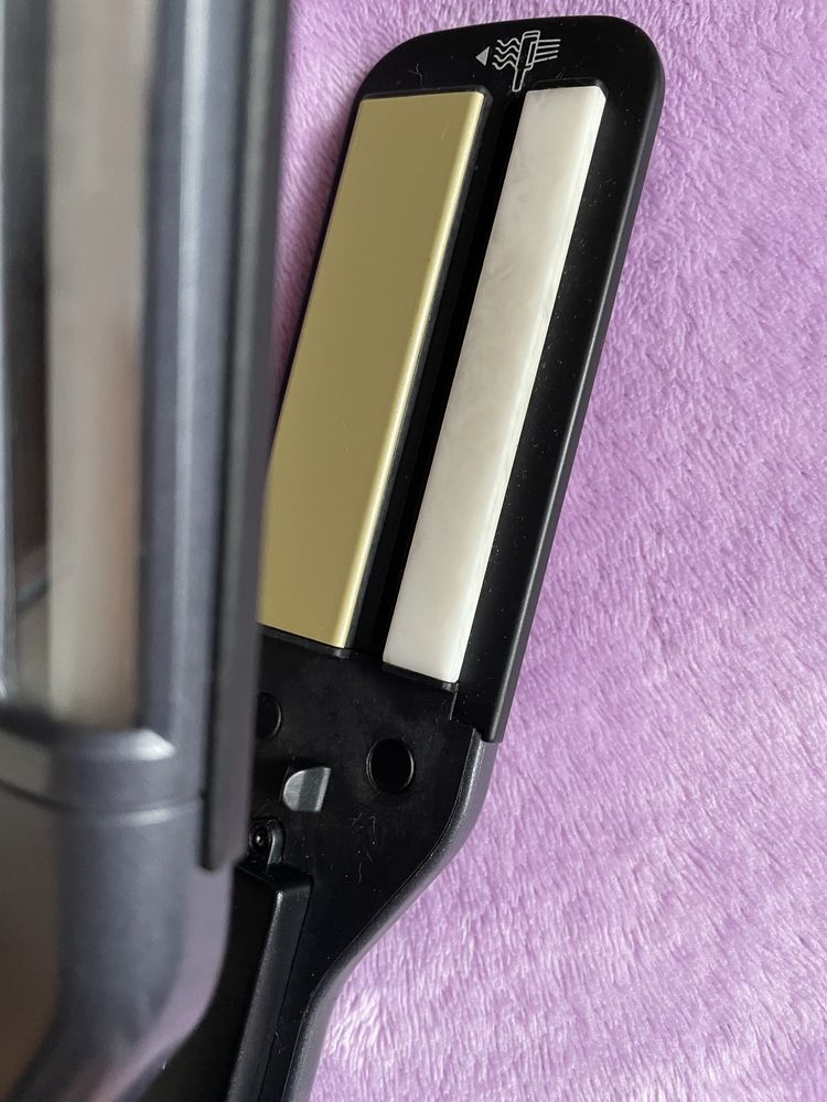 Вирівнювач для волосся PHILIPS