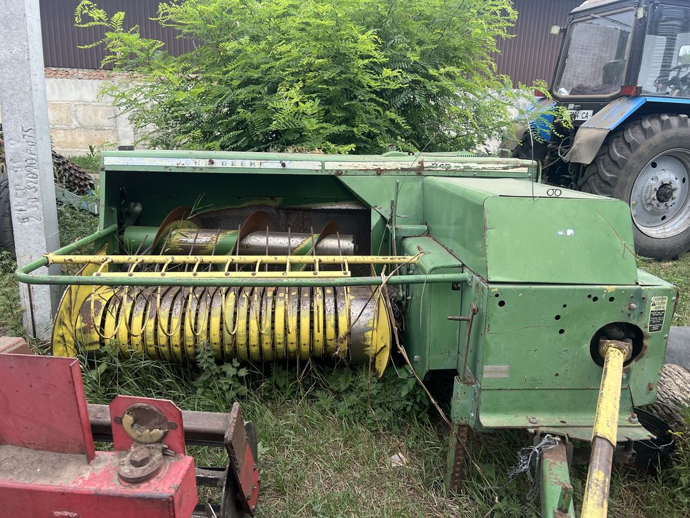 Пресс-підбирач John Deere 342