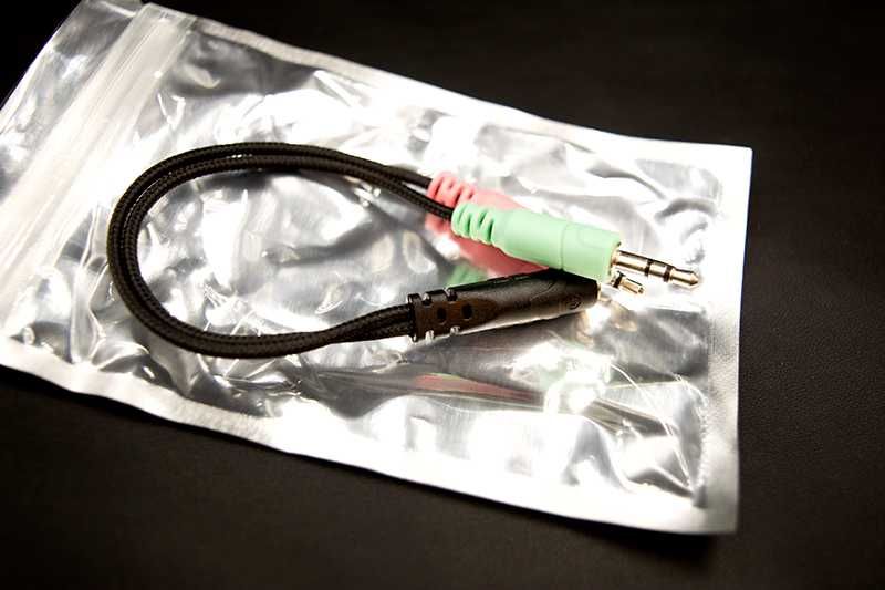 Adaptador Divisor (Splitter) de Áudio para Auscultadores com Microfone