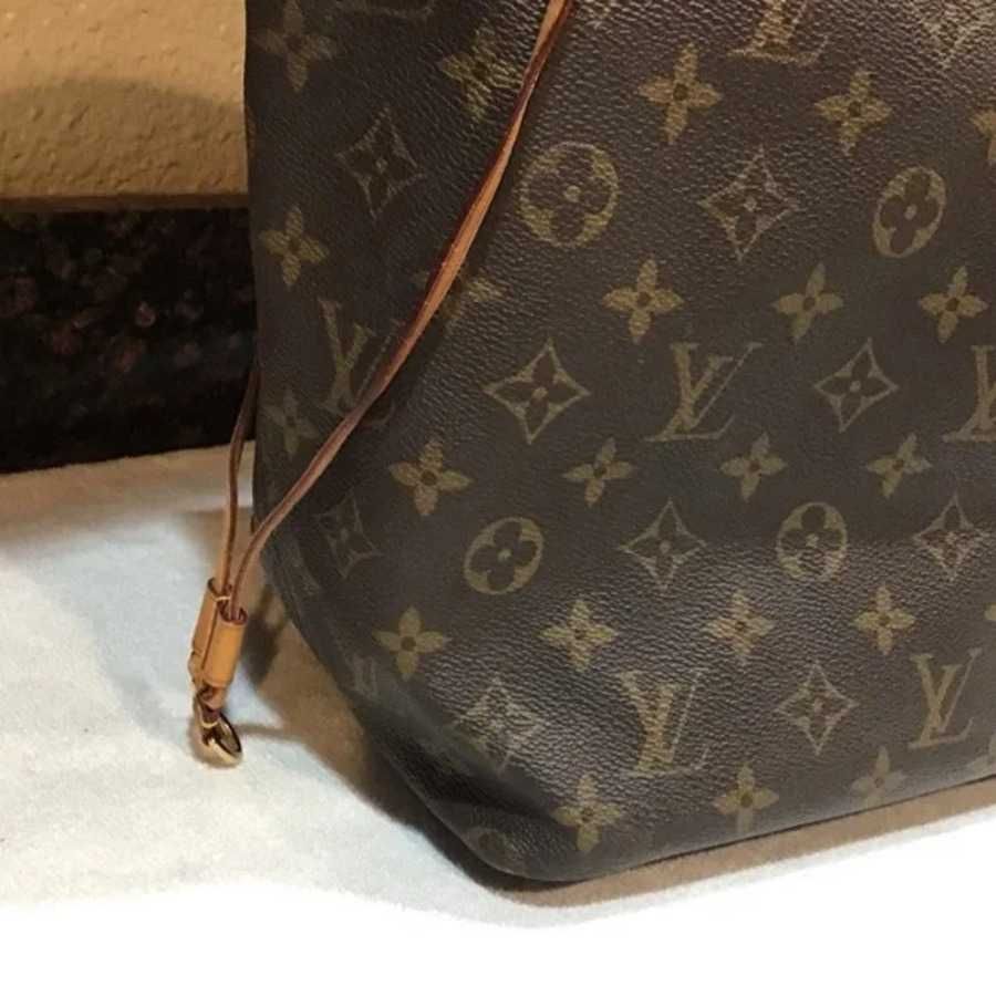 Torebka do ręki z monogramem Louis Vuitton