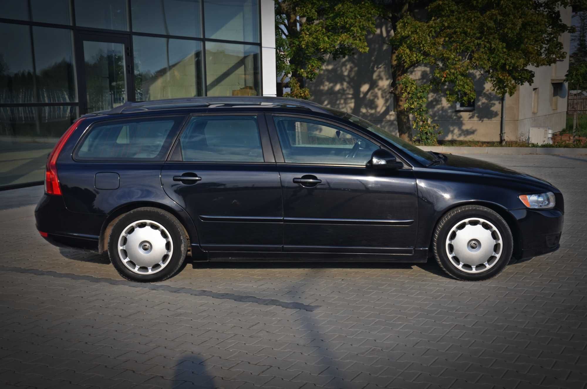 Volvo V50 Xenon Zarej. !