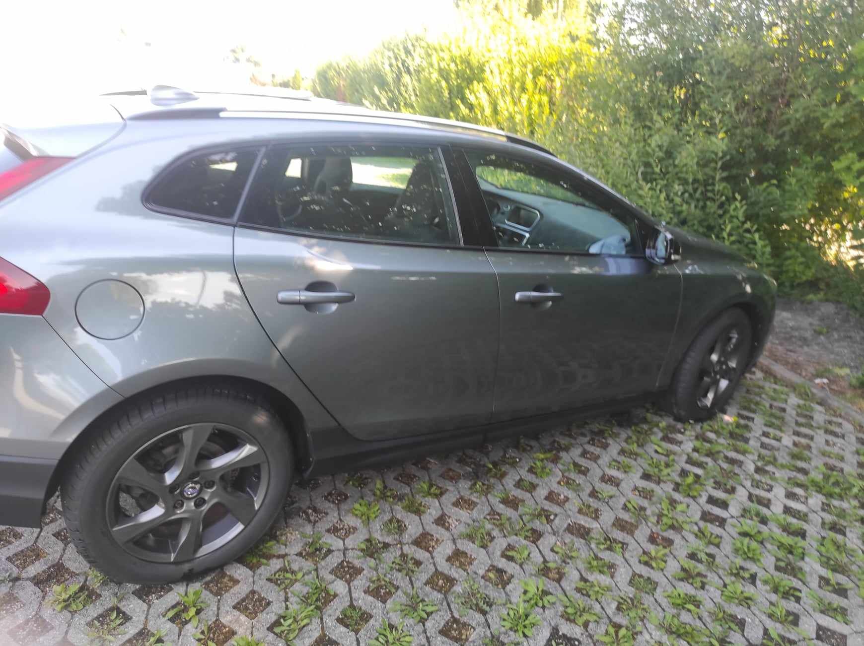 Volvo v40 cross country