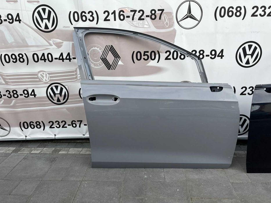 Двері ліві праві передні зад vw golf 8 5H4831311 5H4833311E