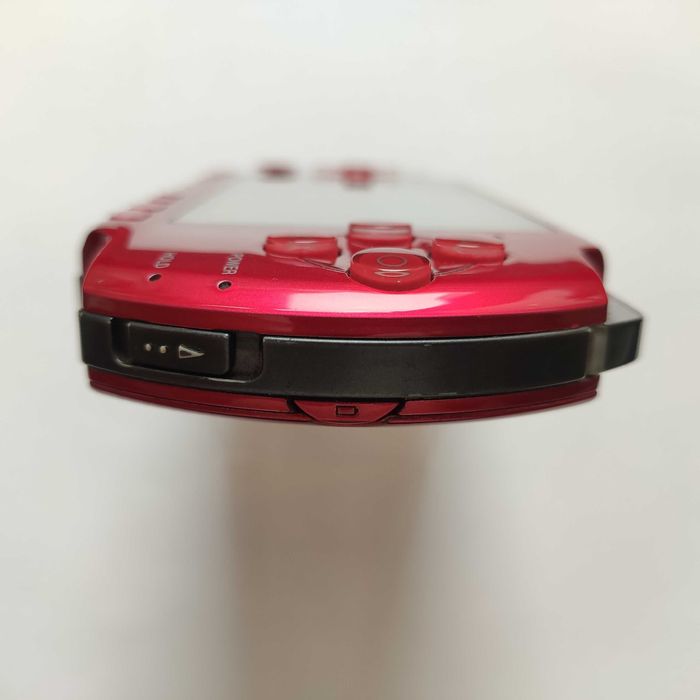 PSP Slim Vermelho Radiante