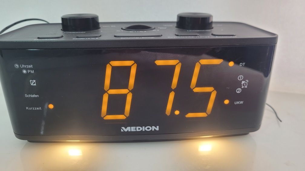 Радіо часи будильник ночнік MEDION