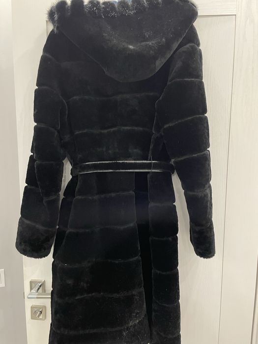 Шуба мутонова жіноча 48 р