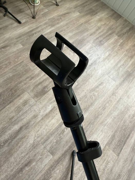 Стійка для мікрофону