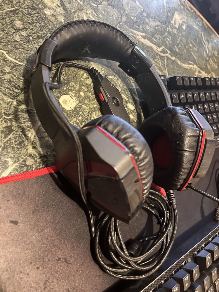 Механическая Клавиатура Bloody A4TECH,Hyperx Alloy fps pro,наушники