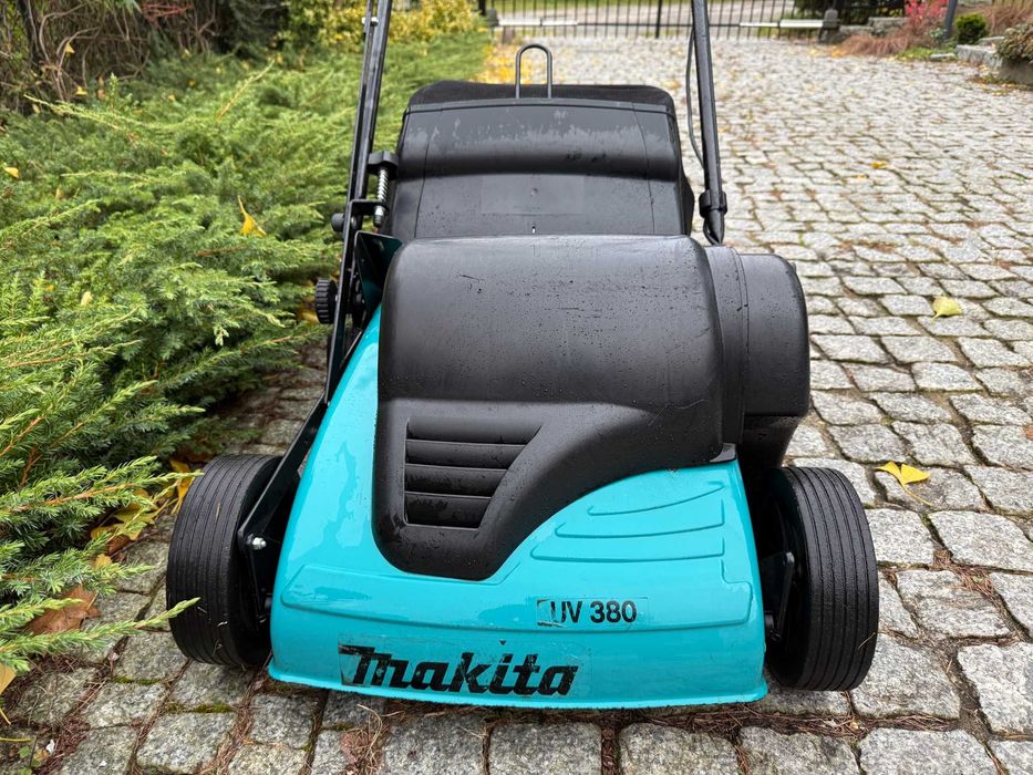 Wertykulator Makita 1800W