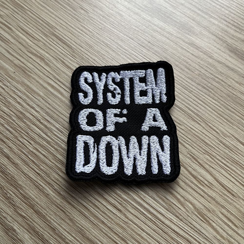 Naszywka System of a down ozdobna