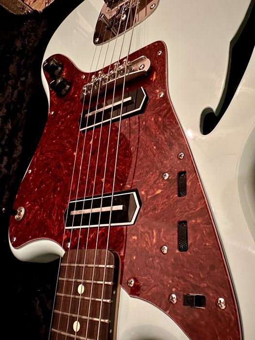 Guitarra Bilt S.S. Zaftig