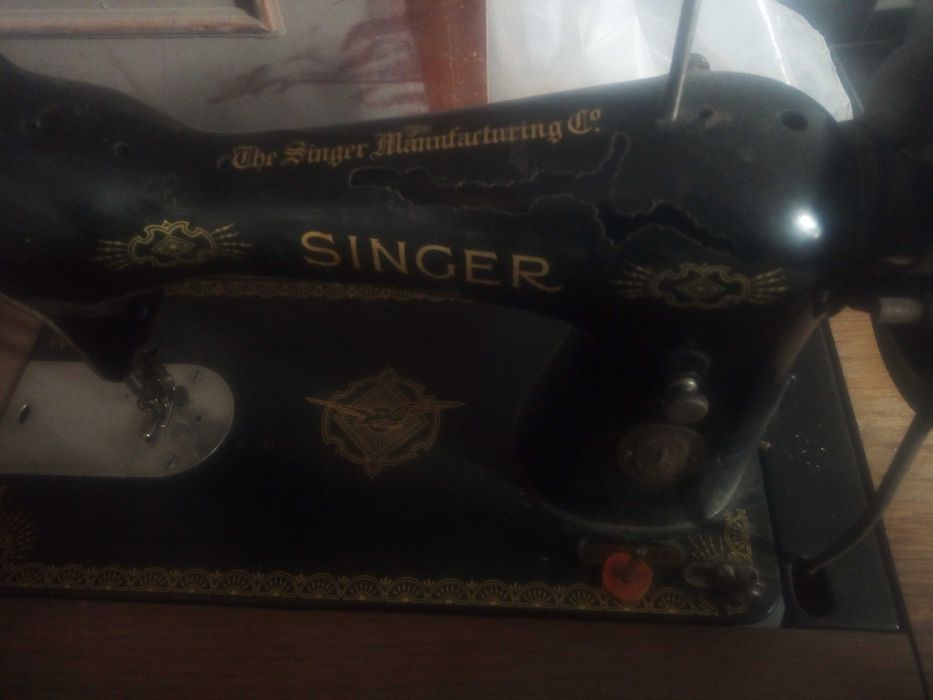 Máquina de Costura Singer antiga