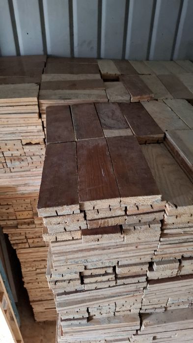 Tacos de pinho 21x7 cm 10 € m2