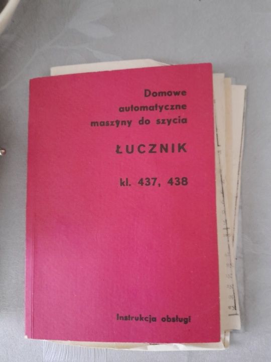 Maszyna do szycia Łucznik 438