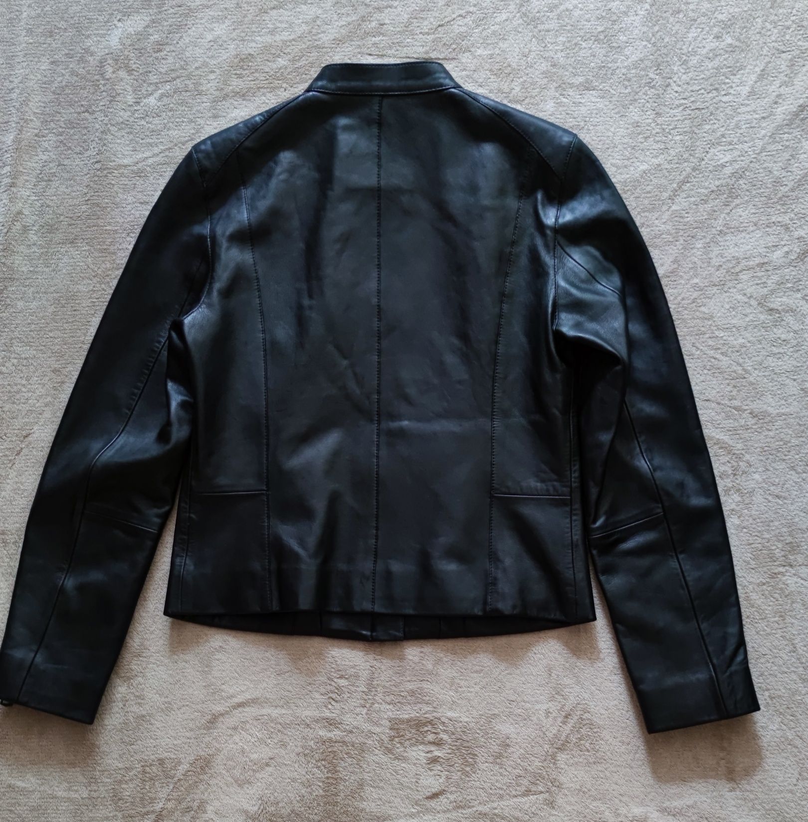Нова шкіряна куртка Massimo Dutti. Розмір М. Маломірить