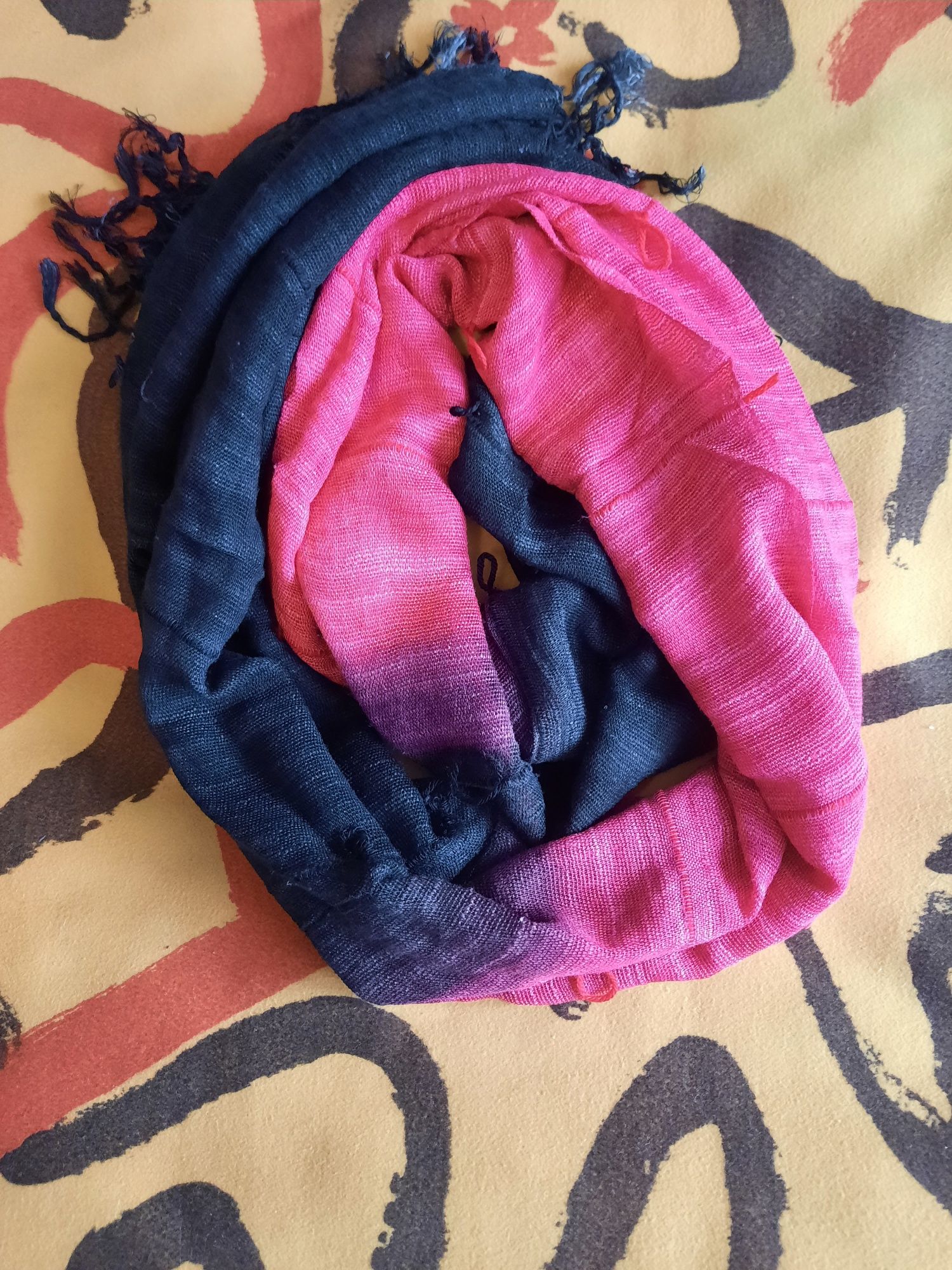 Продам жіночий шарф