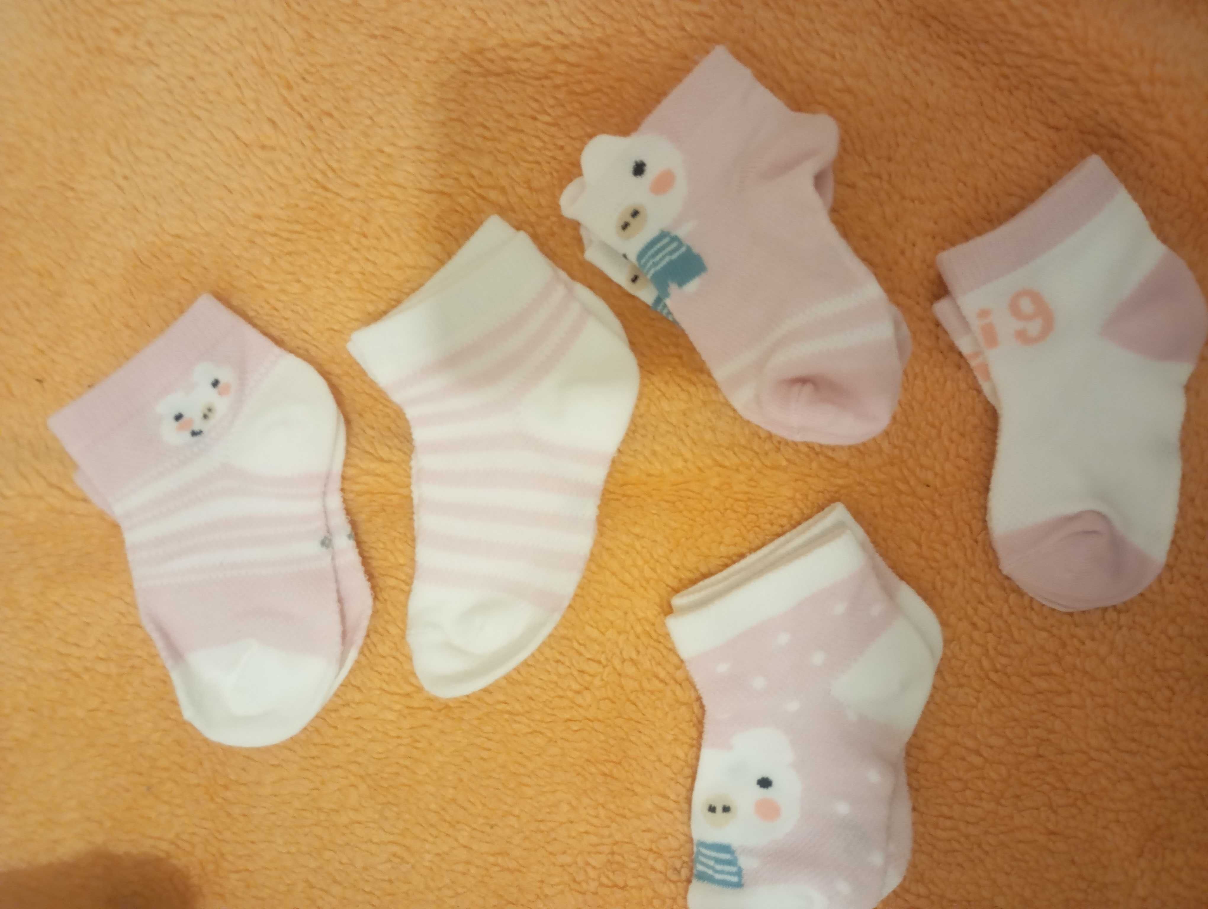Nowe skarpetki dziecięce są lekkie, letnie. 1-2 lata. cena za sz
