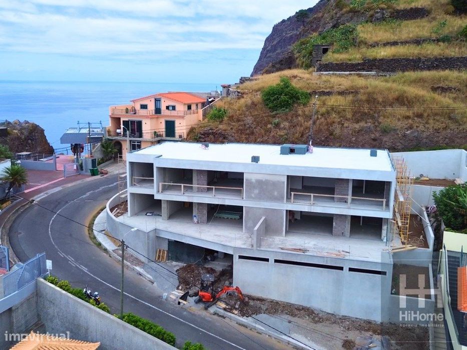 Apartamento T3 'The Cliffside View' | Câmara de Lobos