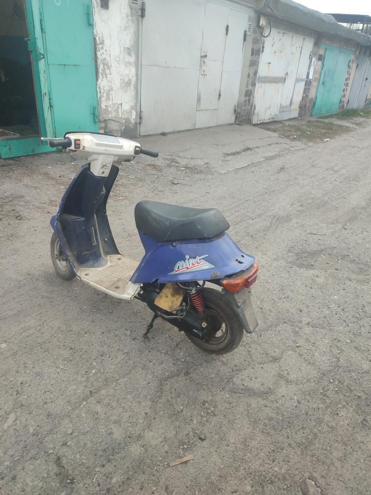 Yamaha Mint.             D