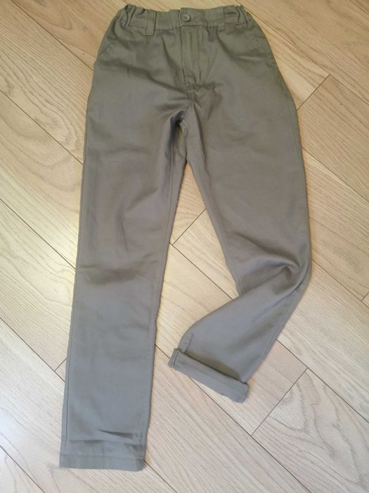 Spodnie bawełniane roz. 152 IDEALNE