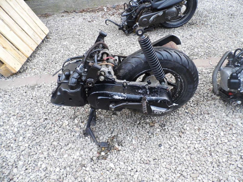 SILNIK DO CHIŃSKIEGO SKUTERA 50 2T NA KOŁO 10 sprawny gwar wysyłka