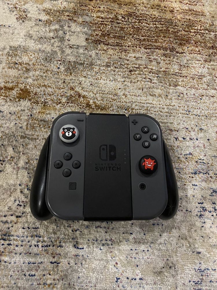 Nintendo Switch V2 + чохол + ігри