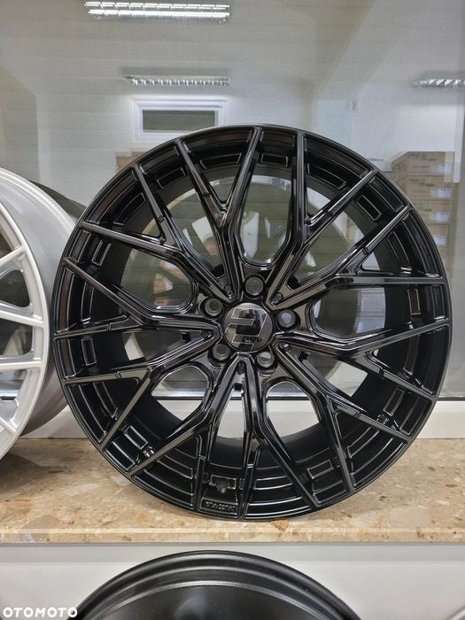 FELGA ALUMINIOWA WHEELWORLD WH37 8X18 5/112 ET 40 ML 66.6
