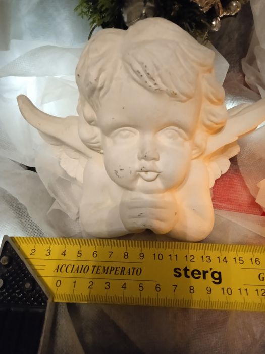 Popiersie '' Zamyślony Aniołek "