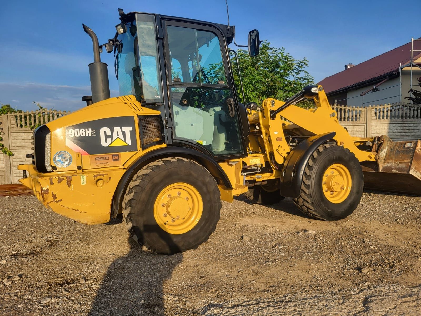 Ładowarka Cat 906H2 2013 Rok umowa kupna sprzedaży. Bardzo dobry stan