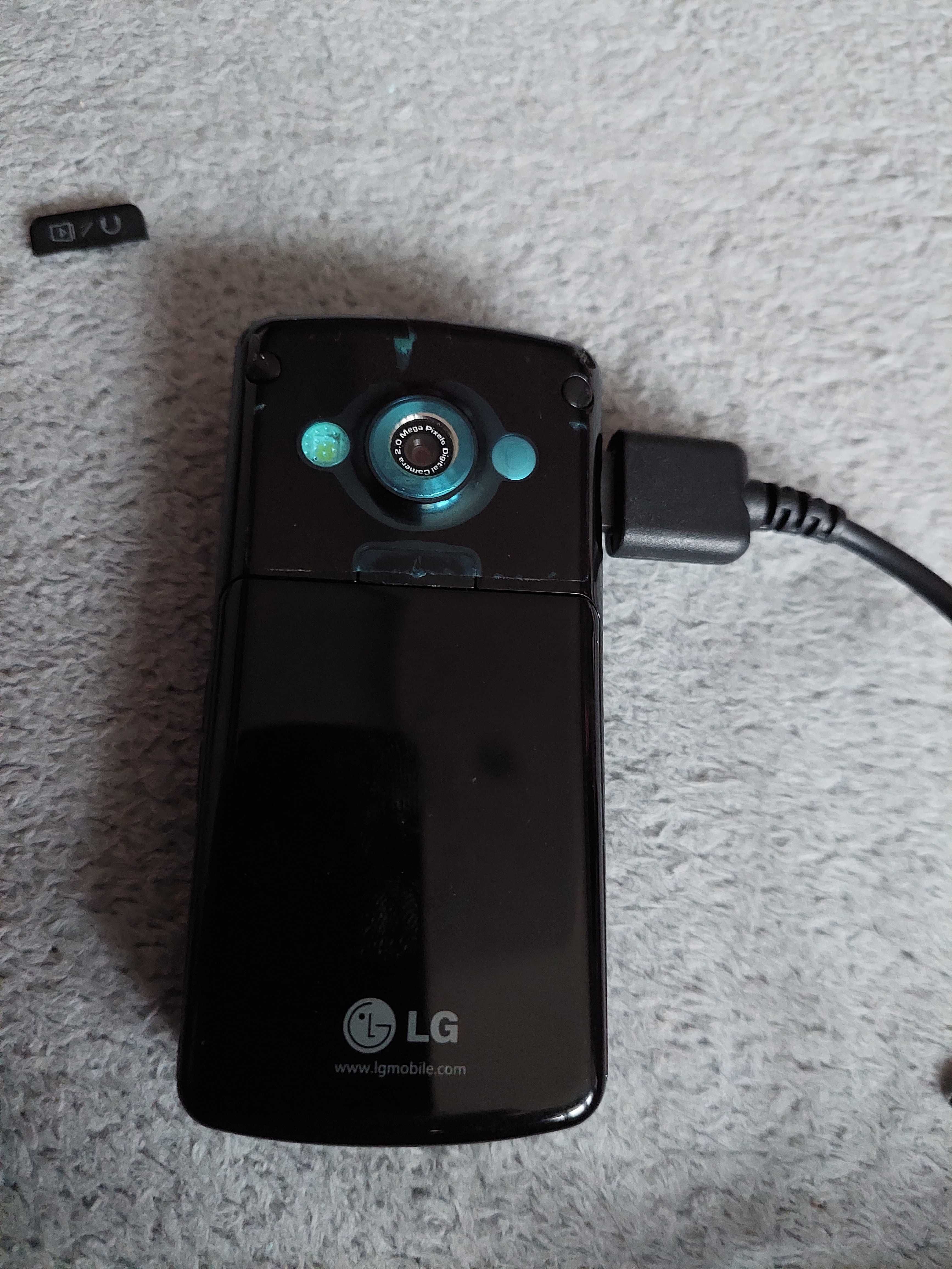 Telefon LG KU800
