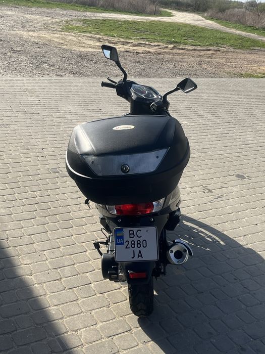 Продам скутер як новий!!!