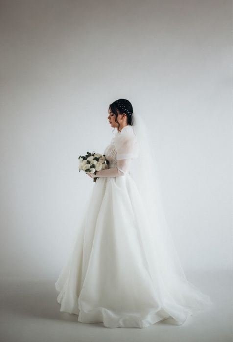 Весільна сукня у ідеальному стані