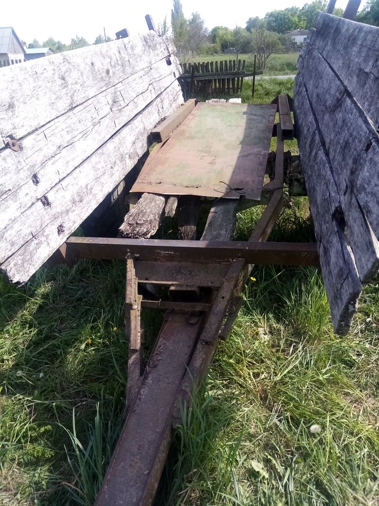Причіп до трактора