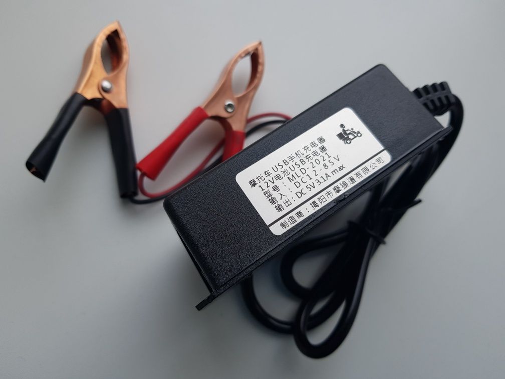 Зарядное устройство ЗУ 5V 5В 3A USB телефона и др. от аккумулятора 12V