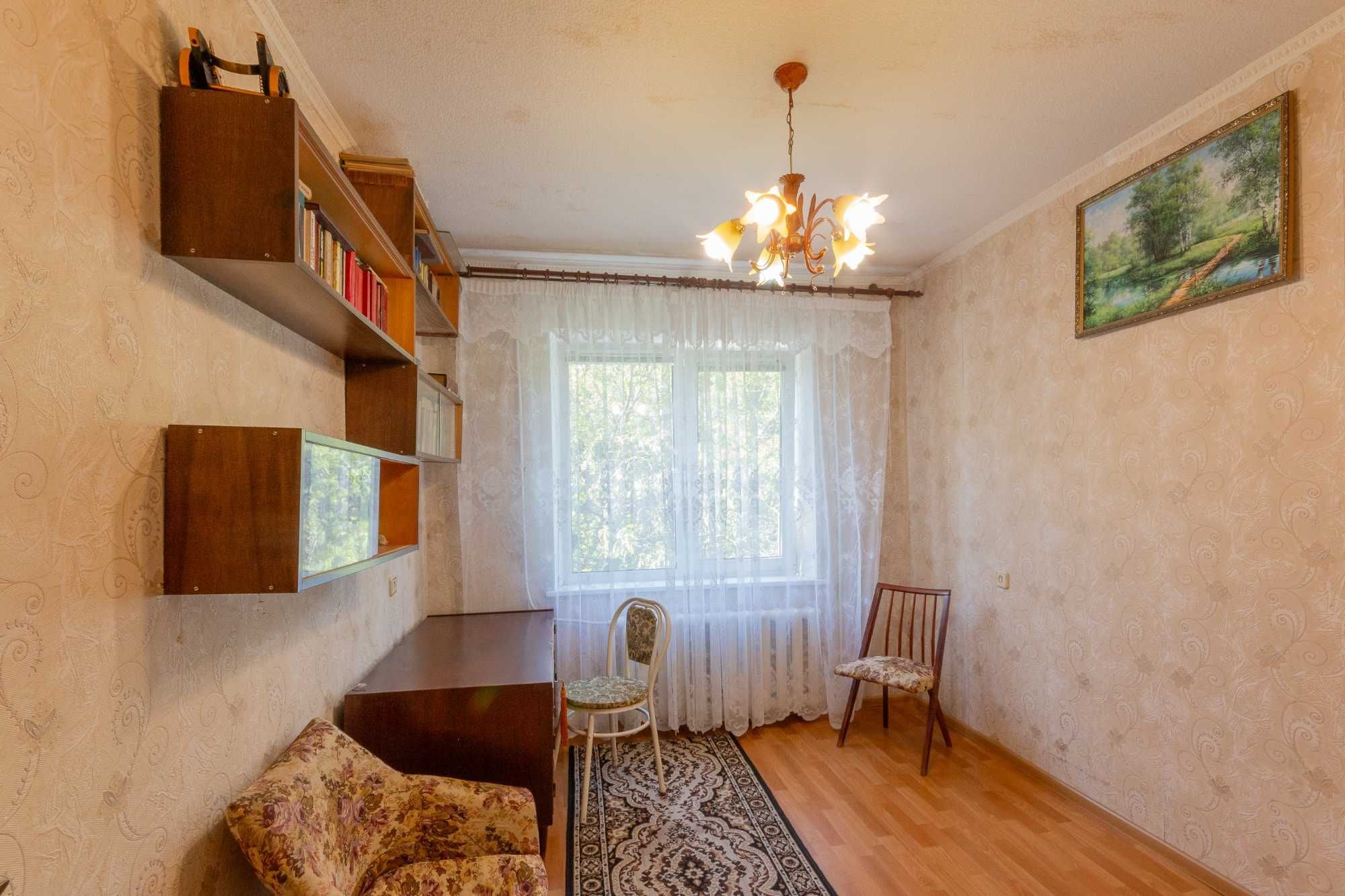 Продается 3-комнатная квартира на ж/м Сокол-1. Лучшее предложение!