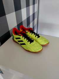 buty halowe adidas