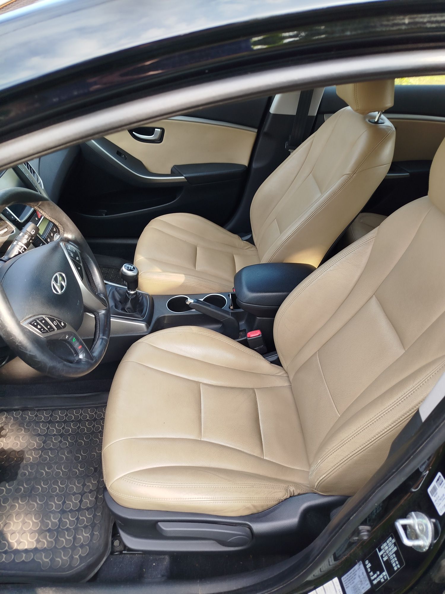 Sprzedam Hyundai i30 w bardzo dobrym stanie.