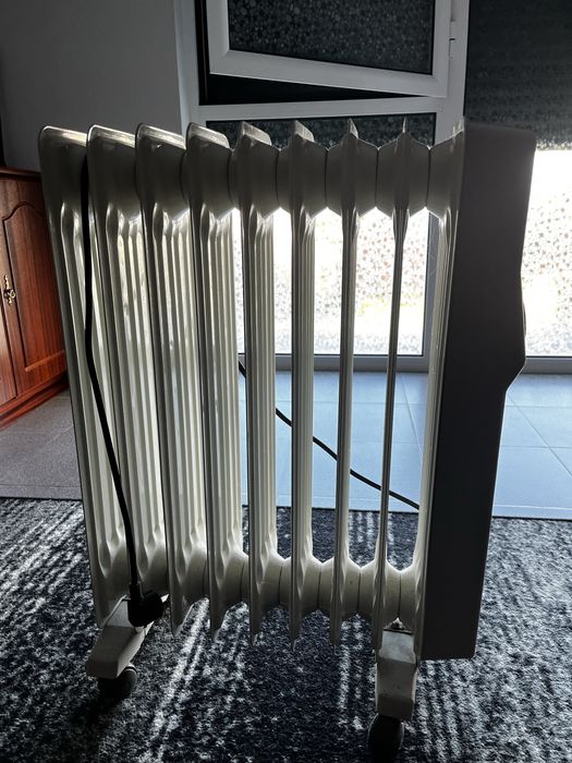 Aquecedor a óleo UFESA 2000w