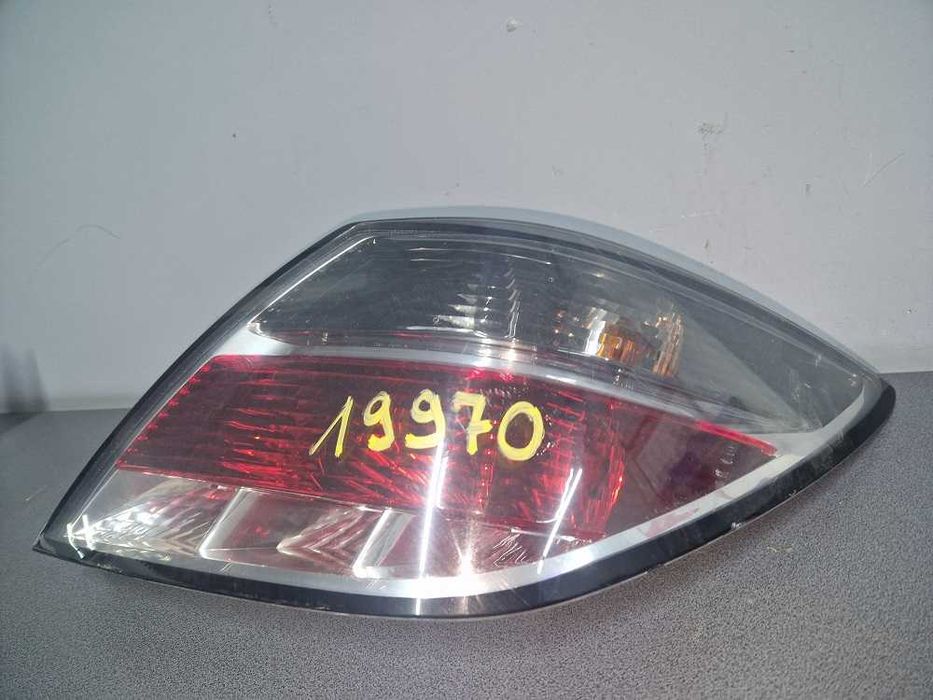 Opel Astra III H GTC Lampa Prawy Tył